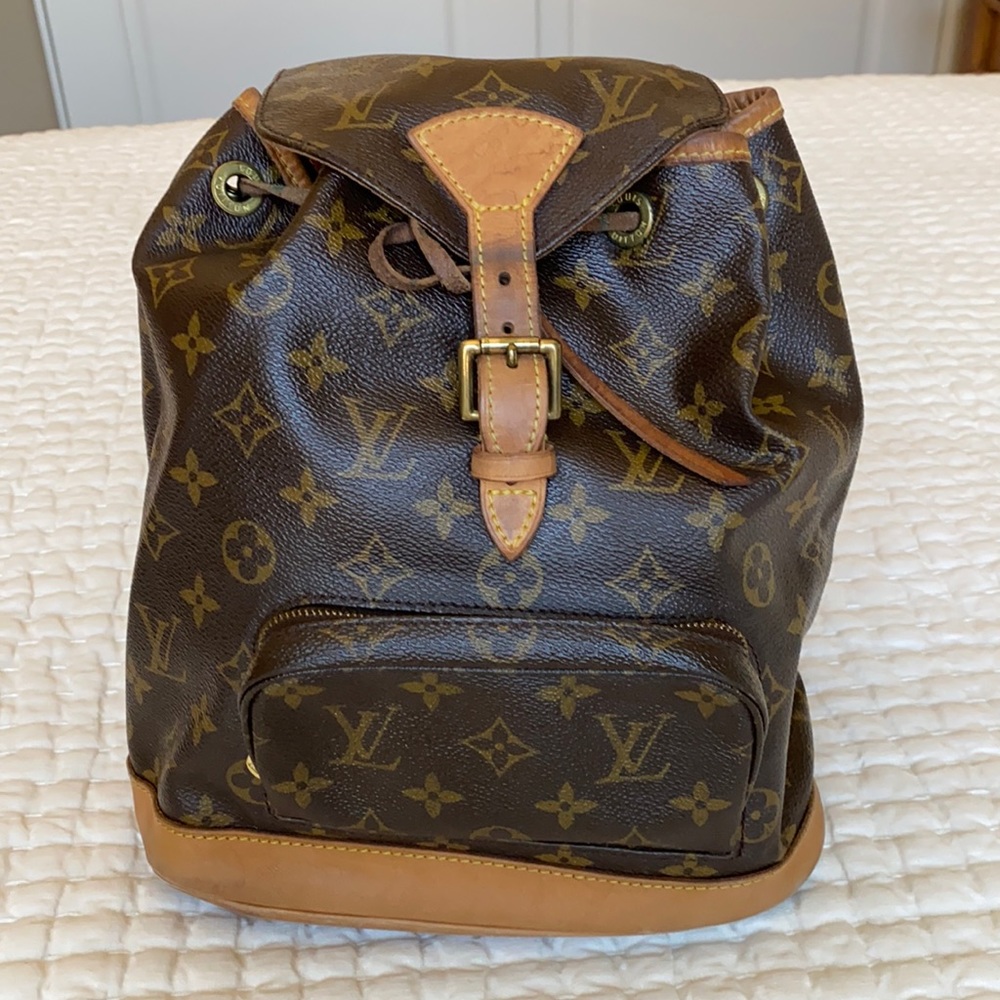 Authentic LV Montsouris  MM Backpack